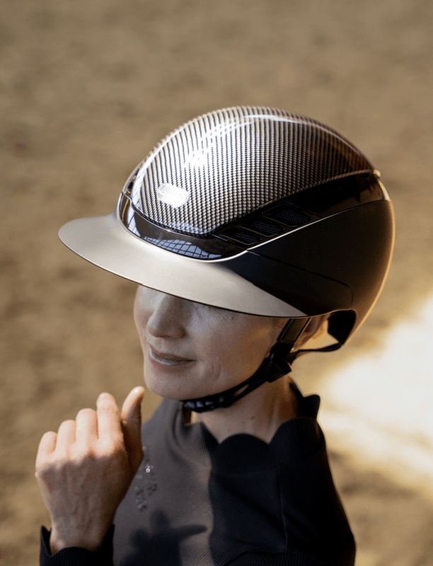 ABUS PIKEUR Airluxe Pure Carbon Style Long Visor - Sort